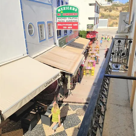 Down Town House البوفيرا
