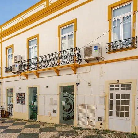 Down Town House بيت للعطل