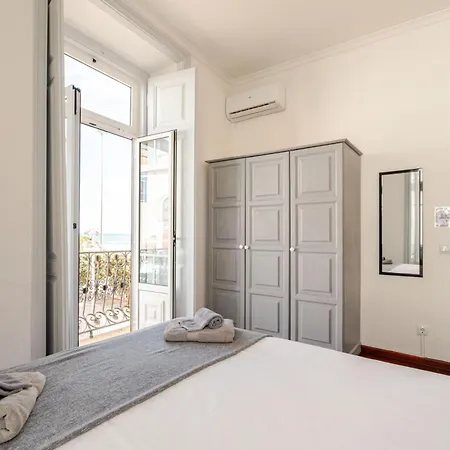 Down Town House بيت للعطل *